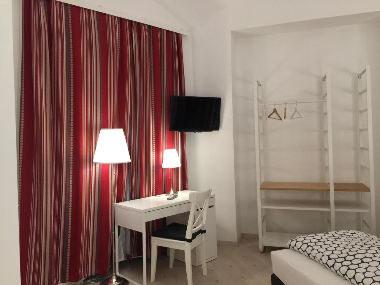 Guest house Am Wienfluss 2*